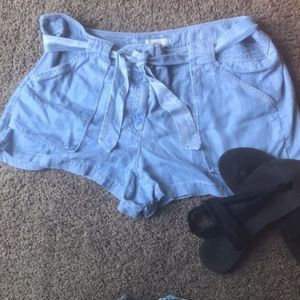 Ann Taylor Loft Belted denim short size 18
